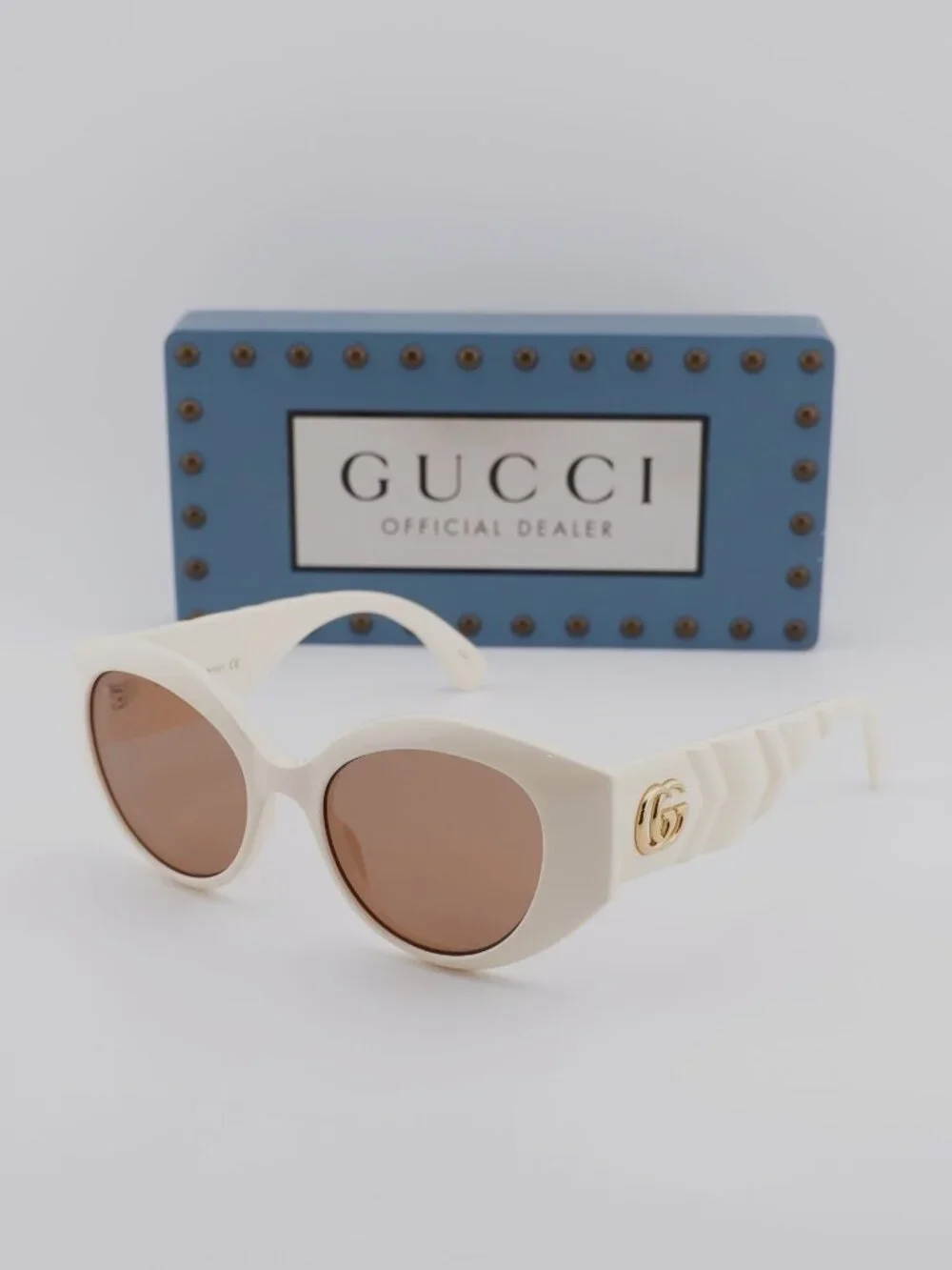 Gucci GG0809S 002 Cat Eye Sunglasses - Ivory / Brown